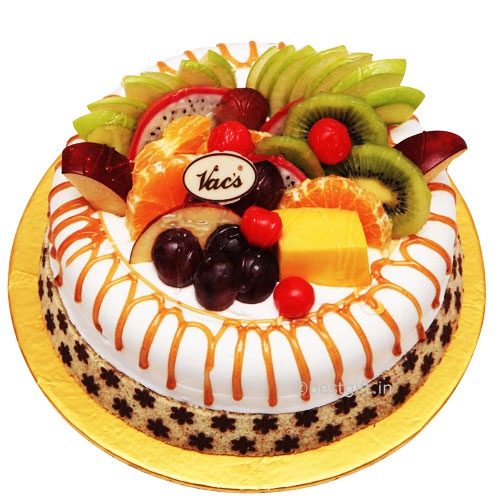 Naked Cake with Ganache + Fruit - Lisas Rum Cake