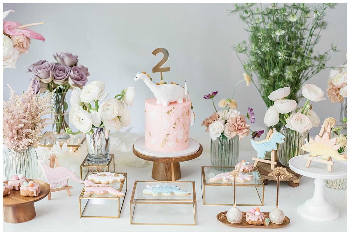 10+ Easy Cake Decorating Ideas - Princess Pinky Girl